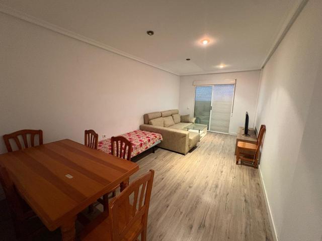 Amplio Apartamento en Almoradí por 125.000€
