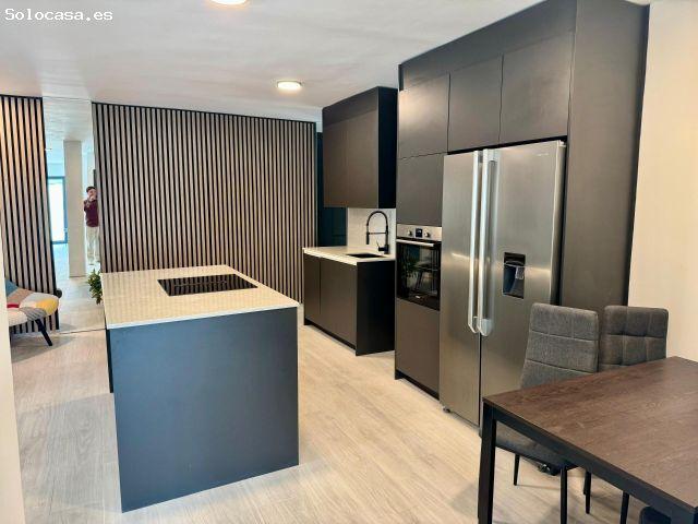 Amplio Apartamento en el Corazón de Torrevieja, a Solo 400 Metros del Mar