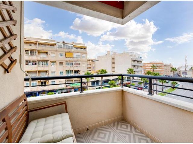 Amplio apartamento en el centro de Torrevieja