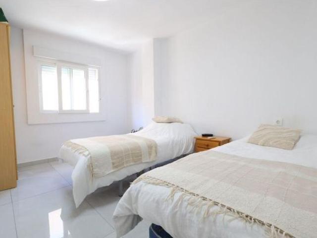Amplio apartamento reformado a 100m de la playa
