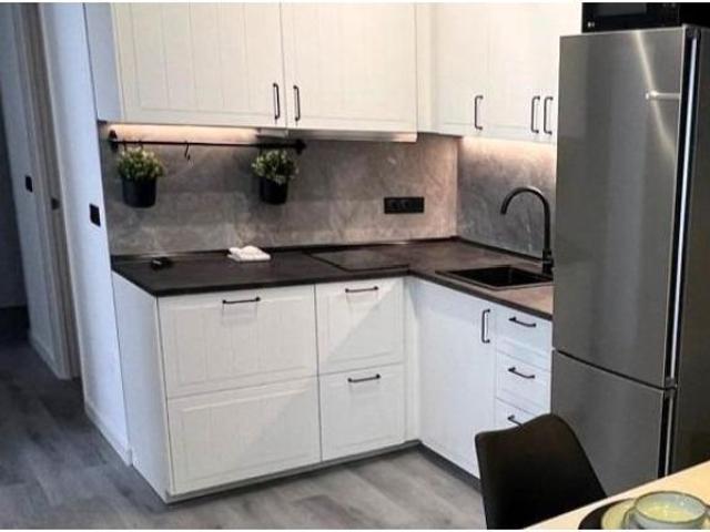 Amplio apartamento reformado 82 m² 1.ª planta, céntrico ¡y a solo 300 m de la playa!