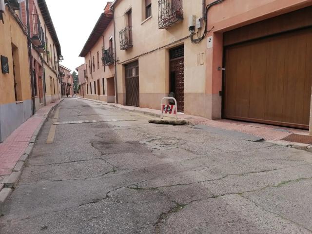 Amplio Garaje en Alcalá de Henares, Madrid Solo 80€