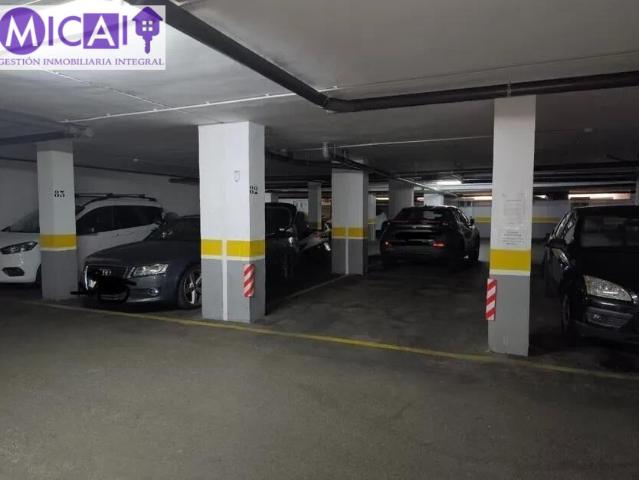 Amplio Garaje en Barriada Río San Pedro Oportunidad Única