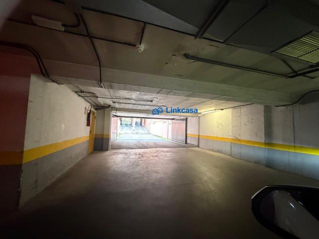 Amplio Garaje en San Isidro, Madrid Oportunidad Única