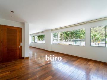 AMPLIO DEPARTAMENTO DE 3 DORMITORIOS EN VENTA CON GRAN PATIO EN MIRAFLORES