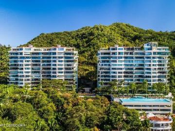 AMPLIO DEPARTAMENTO EN AVALON PUERTO VALLARTA