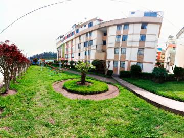 Amplio Departamento en Luluncoto – Ubicación Estratégica en Quito!