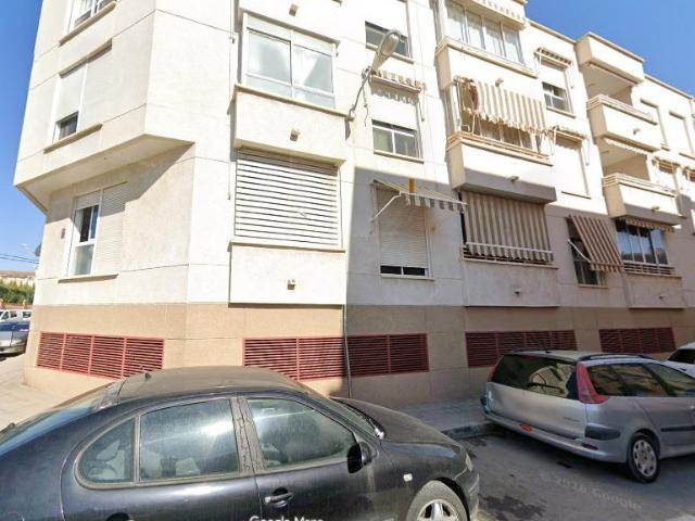 Amplio Entresuelo en San Agustín, Alicante Oportunidad VPO