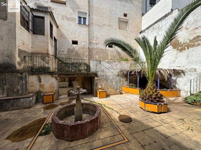 Amplio Edificio para reformar en el Corazón de Cáceres Oportunidad Única