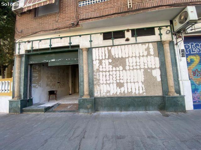 Amplio local comercial de 120 m2 en alquiler, en una excelente ubicación de Maracena