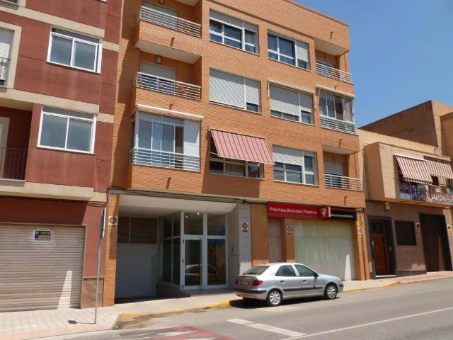 Amplio Local Comercial en Alacant de 319m² en Excelente Ubicación