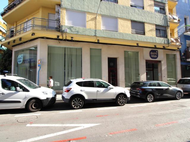 Amplio Local Comercial en Benalúa, Alicante Gran Oportunidad