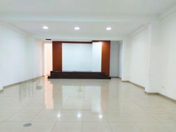 AMPLIO LOCAL COMERCIAL EN COMAS AV. TUPAC AMARU, LA PASCANA COMAS
