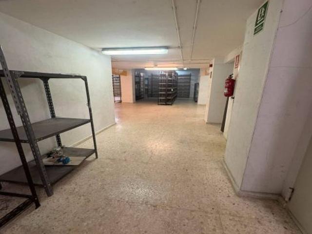 Amplio Local Comercial en el Corazón de Badajoz Sta. Marina