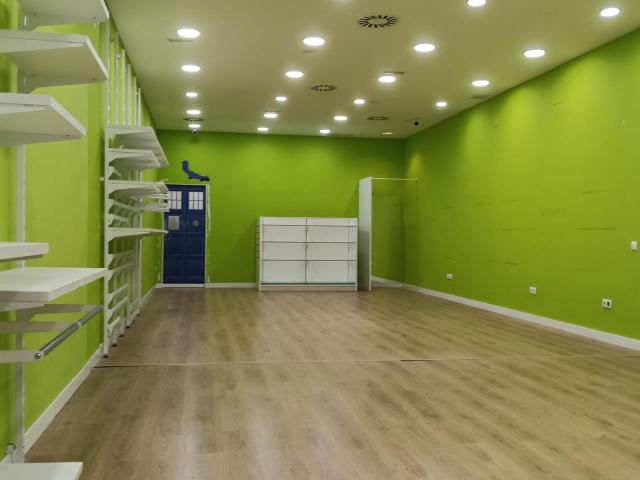 Amplio Local Comercial en el Corazón de Logroño Gran Vía
