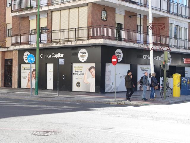 Amplio Local Comercial en Esquina con Excelente Visibilidad