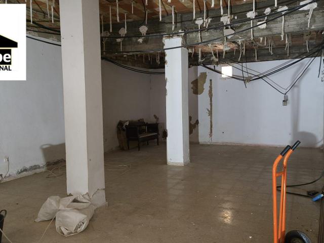 Amplio Local Comercial en Huelin, Málaga por €199.999