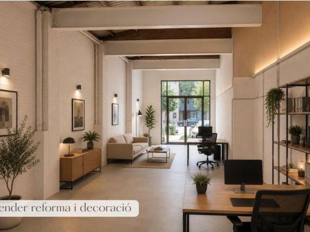 Amplio local comercial en Reus con múltiples posibilidades