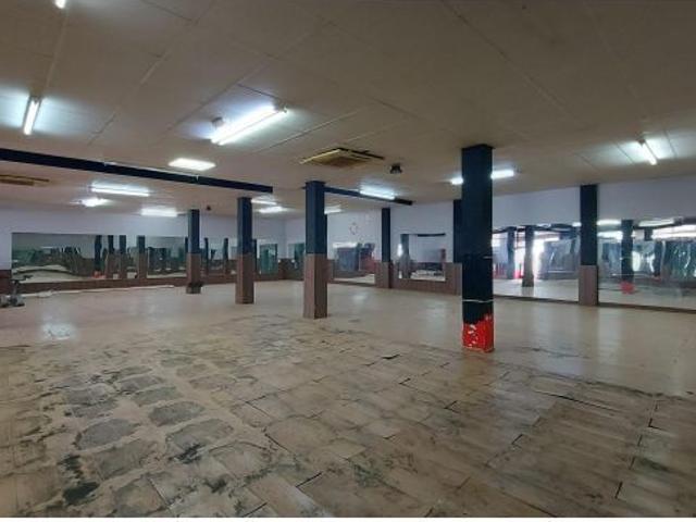 Amplio Local Comercial en venta El Ejido