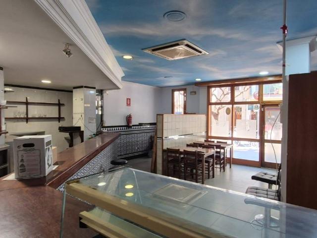 Amplio Local Comercial en Venta en Arenys De Mar
