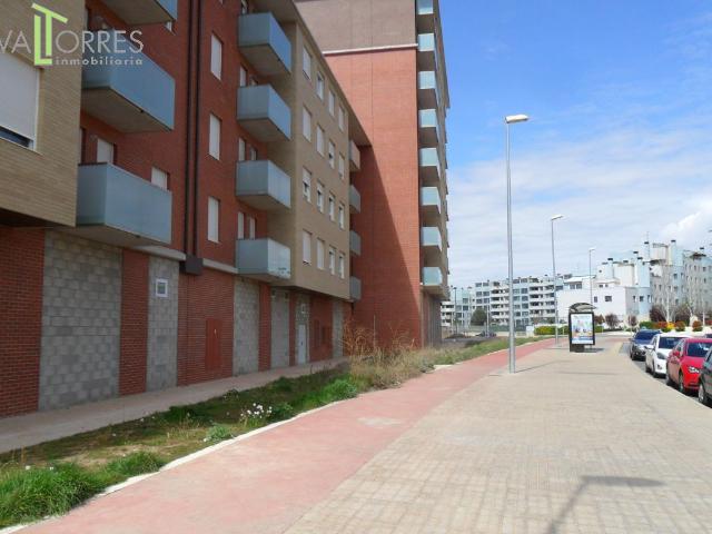 Local en zona nuevo ensanche con ubicación ideal