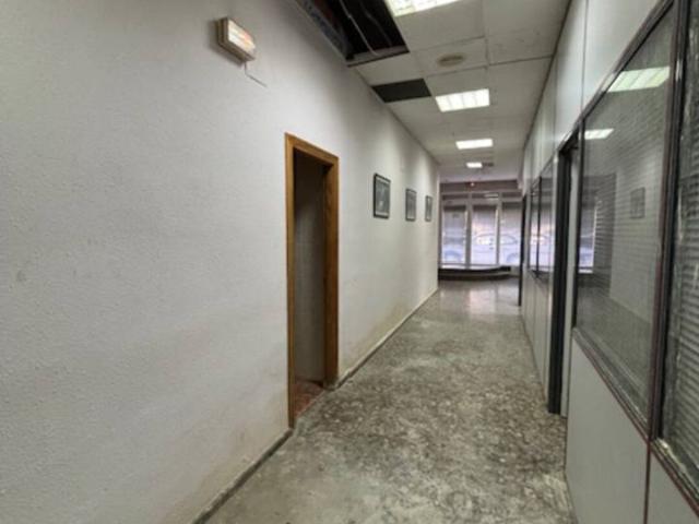 AMPLIO LOCAL COMERCIAL LISTO PARA ENTRAR – 252 m² EN PATERNA