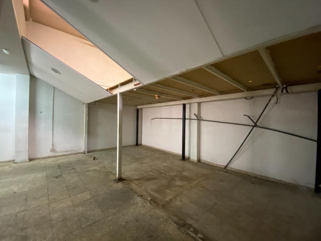 Amplio local de mas de 200 m² junto a la Plaza Roma. ¡Alquiler, venta o alquiler con opción de compra!