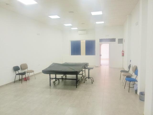 Amplio local en alquiler en Dénia