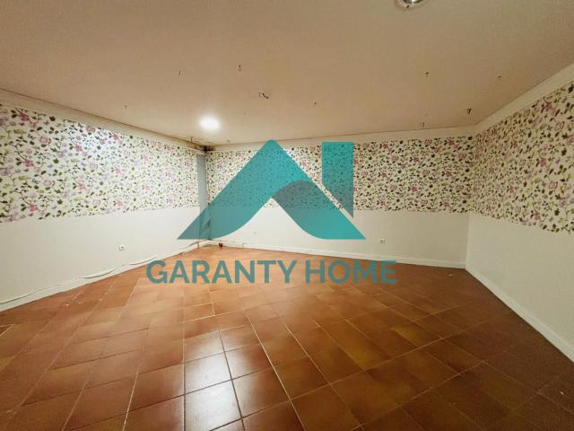 ✨AMPLIO LOCAL EN ALQUILER EN ZONA CENTRO – CÁCERES✨