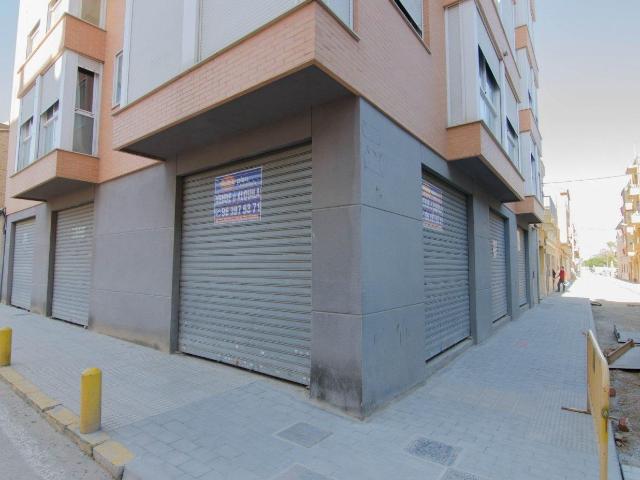 AMPLIO LOCAL EN PAIPORTA