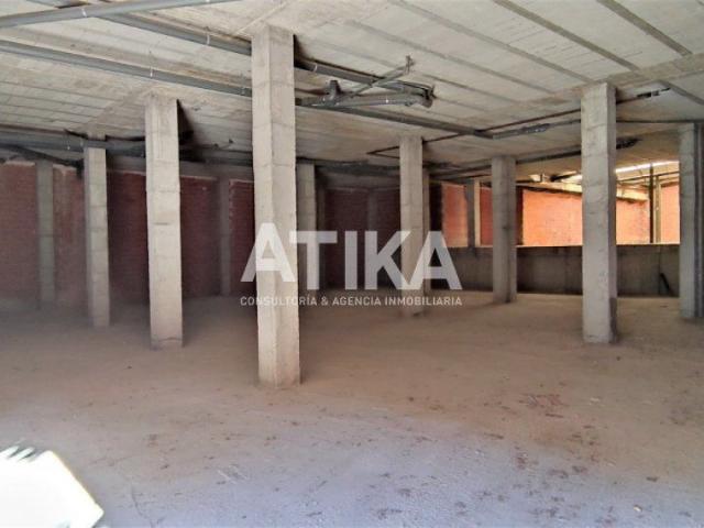 AMPLIO LOCAL EN VENTA