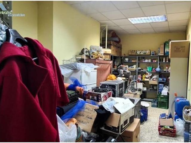 Amplío local en venta en Simón Sainz de Varanda