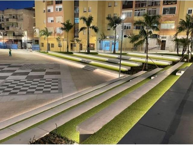 AMPLIO LOCAL PARA REFORMAR EN LA PLAZA DEL AJEDREZ, ESTEPONA
