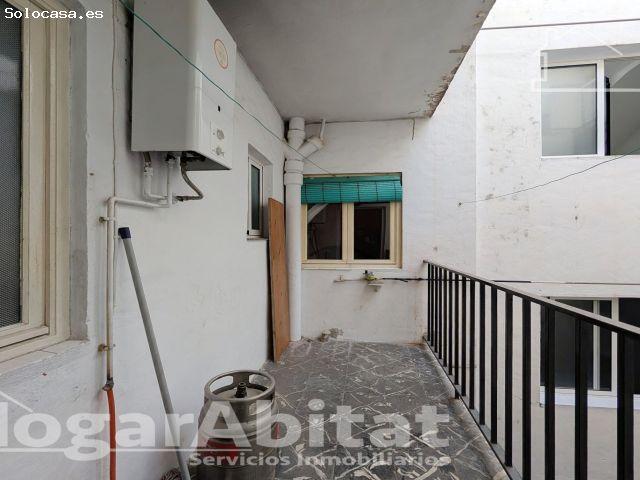 AMPLIO, LUMINOSO Y TODO EXTERIOR CON DOS BALCONES Y AMUEBLADO