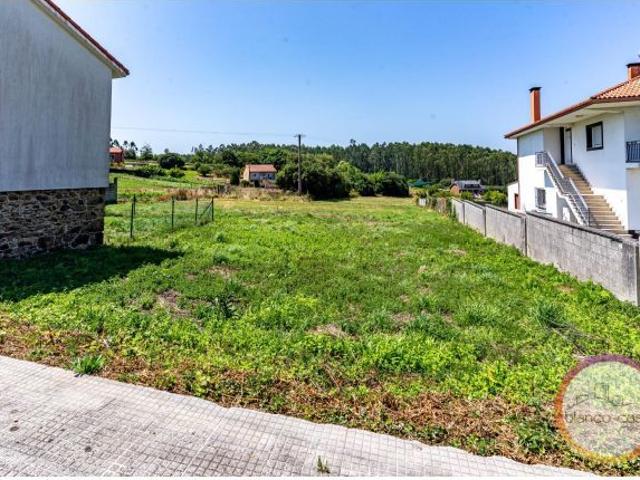 AMPLIO SOLAR en VENTA a 5 Km de la ? RAZO Carballo A Coruña