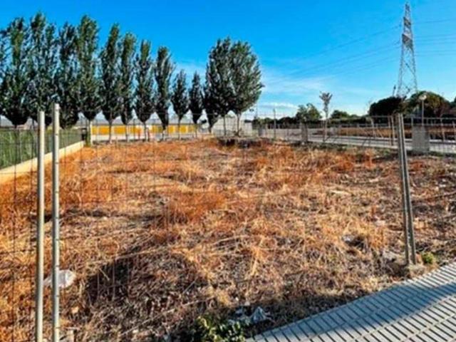 Amplio Solar Urbano en La Pobla de Mafumet Oportunidad Única
