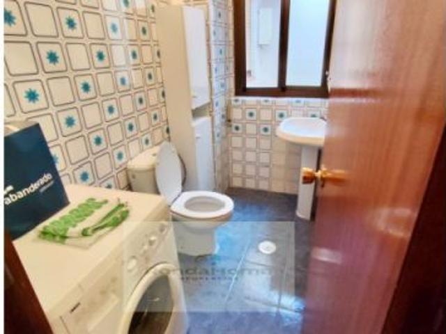 Amplio piso con licencia turística junto a los Jardines de Cuenca Ronda