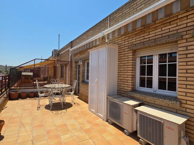 Amplio piso con terraza en alquiler en Calatayud
