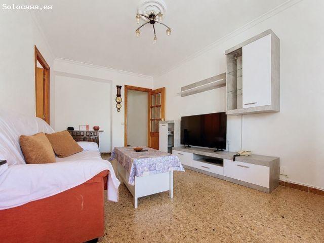 Amplio piso de 4 dormitorios con terraza en el centro de Dénia