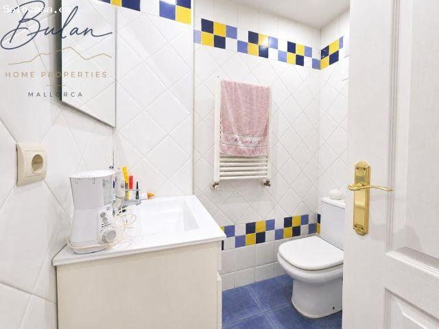 Amplio piso de cuatro habitaciones con balcón en Plaza Madrid, Palma