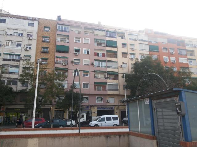 Amplio Piso en Tres Forques, Valencia Ideal para Familias