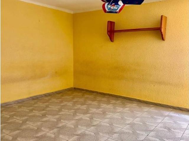Amplio Piso en Venta en Los Ángeles, Alicante €110.000