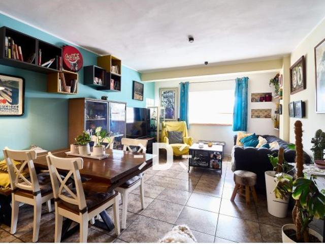 Amplio Piso en Venta en Sant Isidre, Valencia
