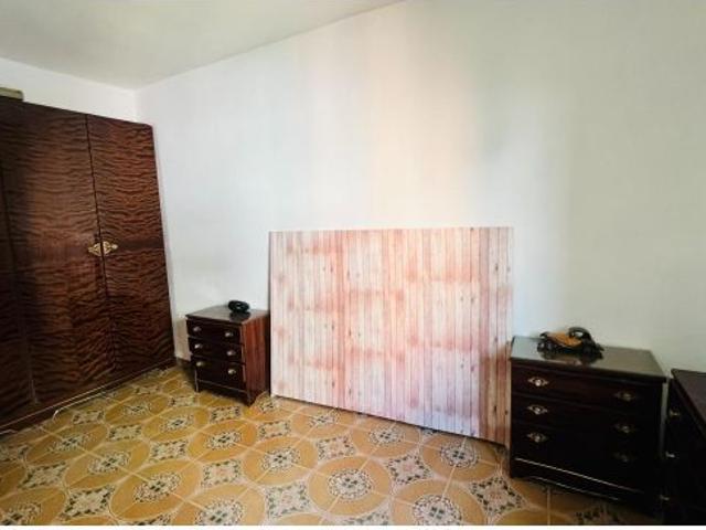 Amplio piso en Villa de Vallecas
