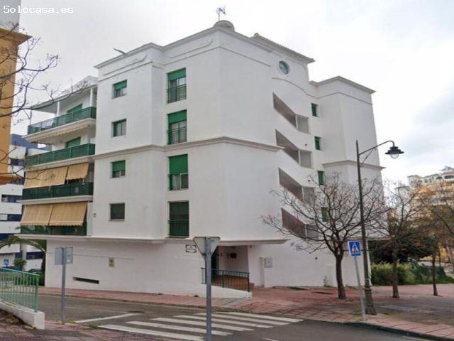 AMPLIO PISO EN ZONA MUY DEMANDADA DE ESTEPONA, ¡VENGA A VERLO!