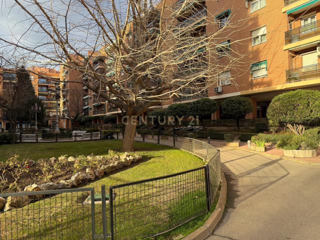 Amplio piso en Alcalá de Henares, Madrid 4 habitaciones