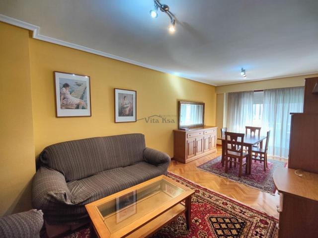 AMPLIO PISO EN ALQUILER EN ZONA RESIDENCIA 4 DORMITORIOS Y GARAJE INCLUIDO