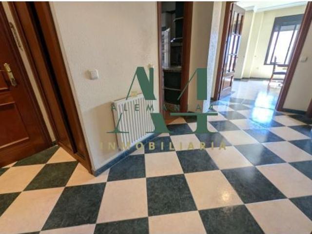 Amplio Piso en Avenida de Alemania €285,900