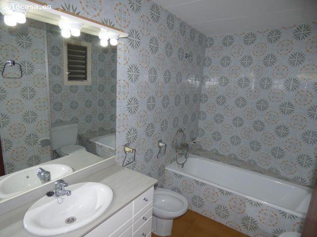 Amplio Piso en Blanes, Ideal para Familias