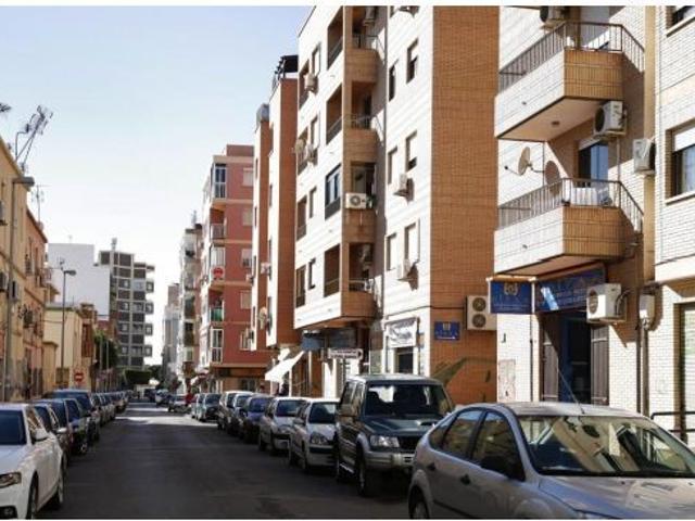 Amplio Piso en el Zapillo, Almería